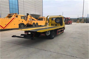 勐海非事故拖车