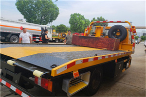 勐海附近拖车电话号码服务